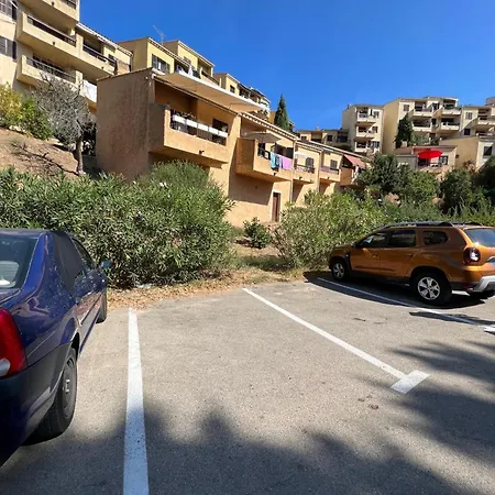 Bella Vista 42, T2 Vue Piscine Appartement *